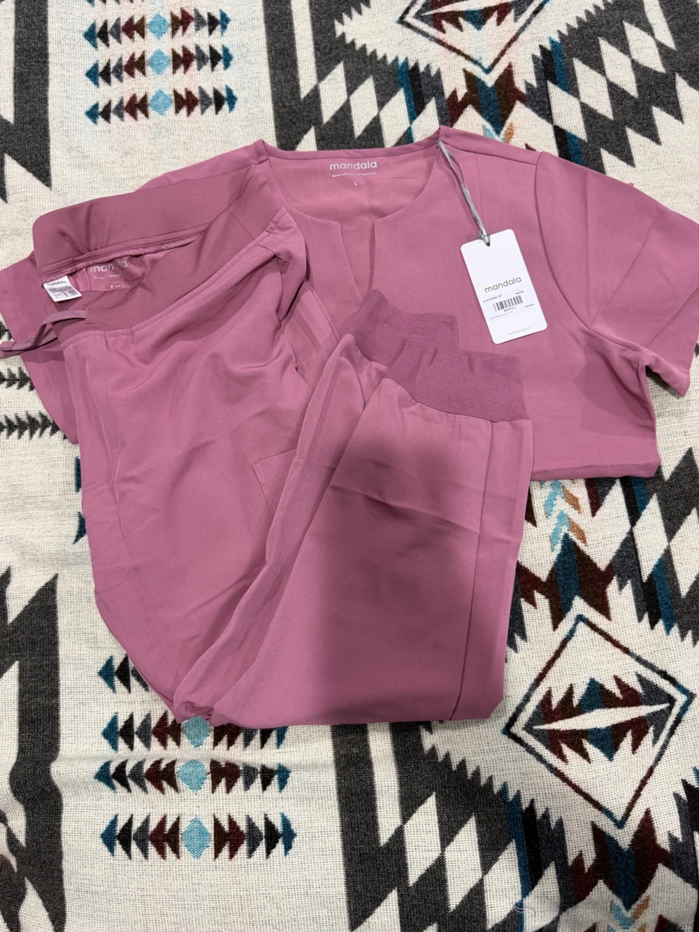 Mandal Women's Mauve Scrub Set